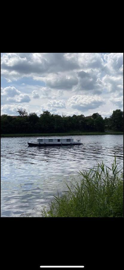 Bateau-hôtel Zouw Hausboat Zakotven -pouze *