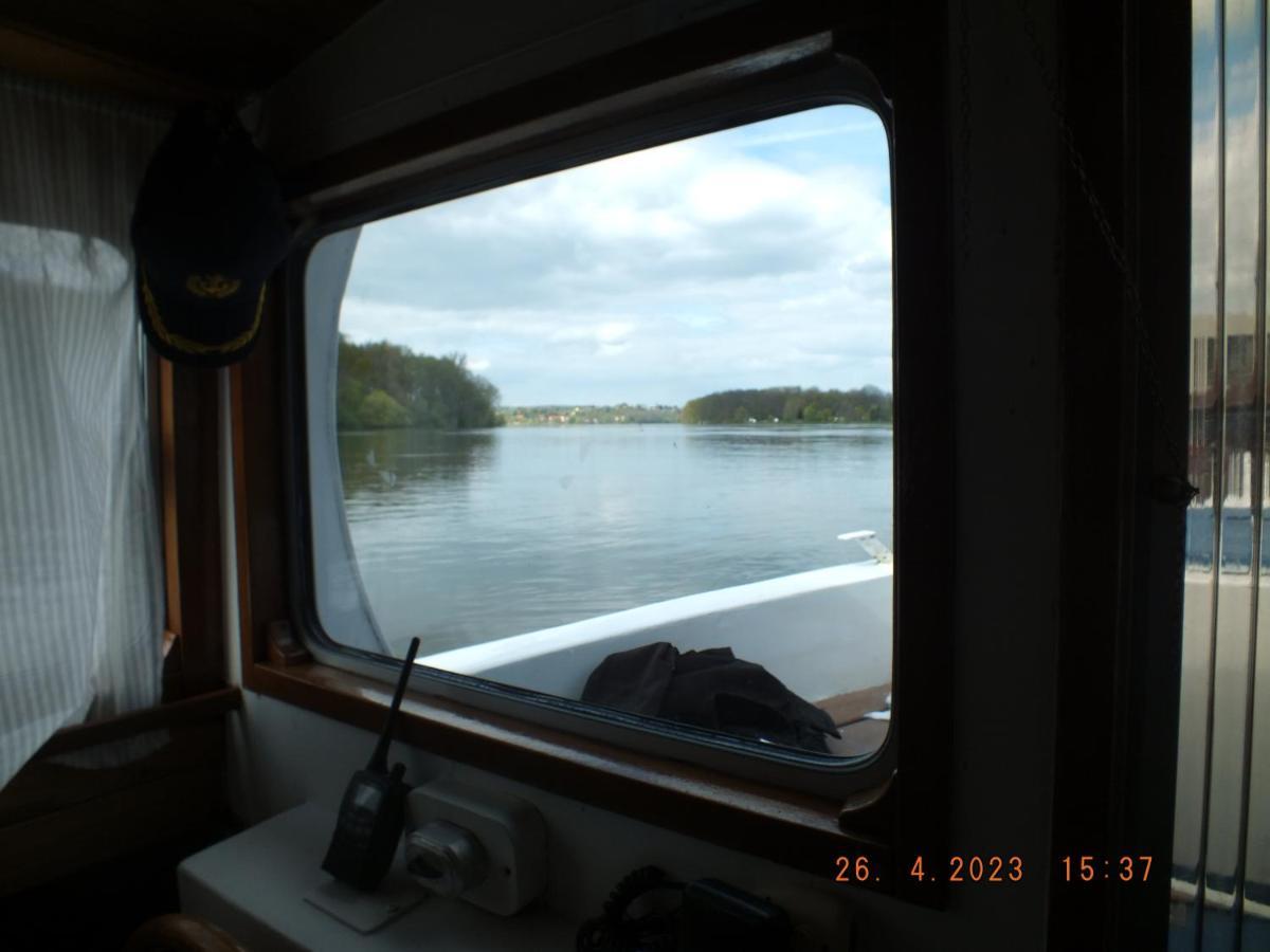 Bateau-hôtel Zouw Hausboat Zakotven -pouze *