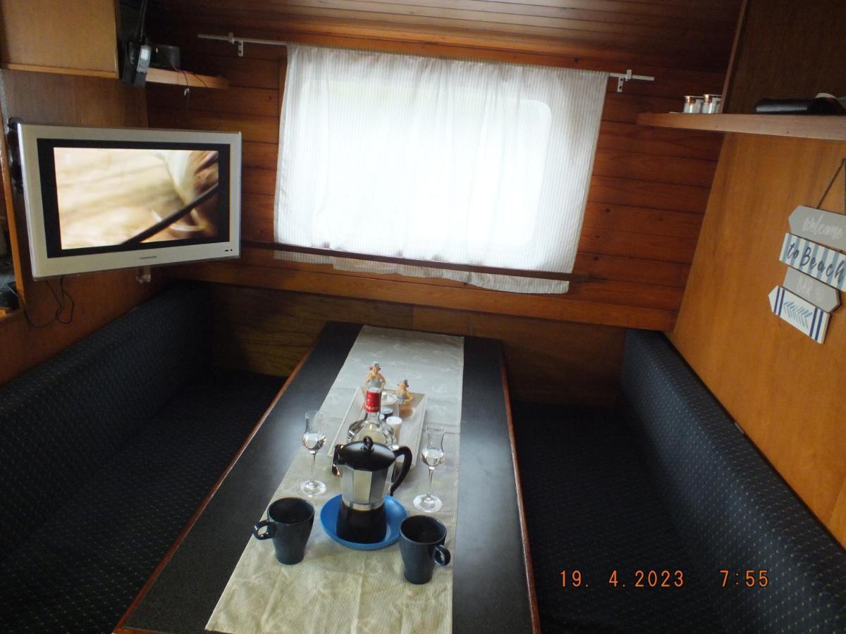 Zouw Hausboat Zakotven -pouze Bateau-hôtel