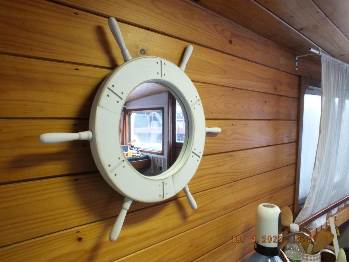 Zouw Hausboat Zakotven -pouze Bateau-hôtel *
