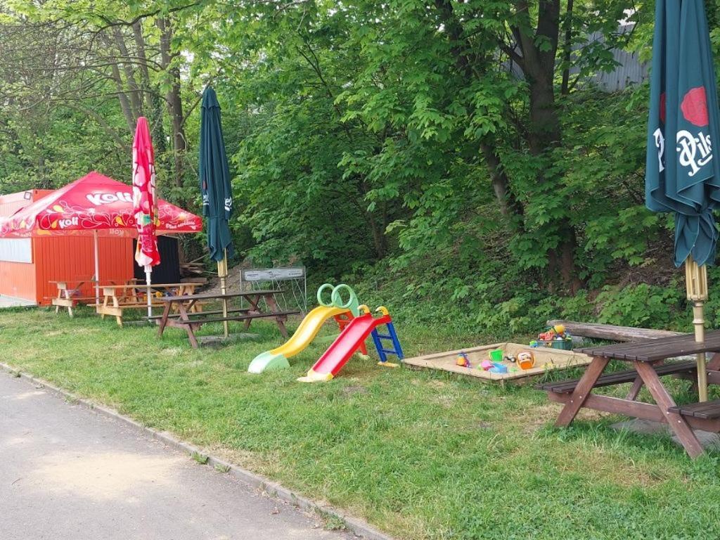Zouw Hausboat Zakotven -pouze Roudnice nad Labem